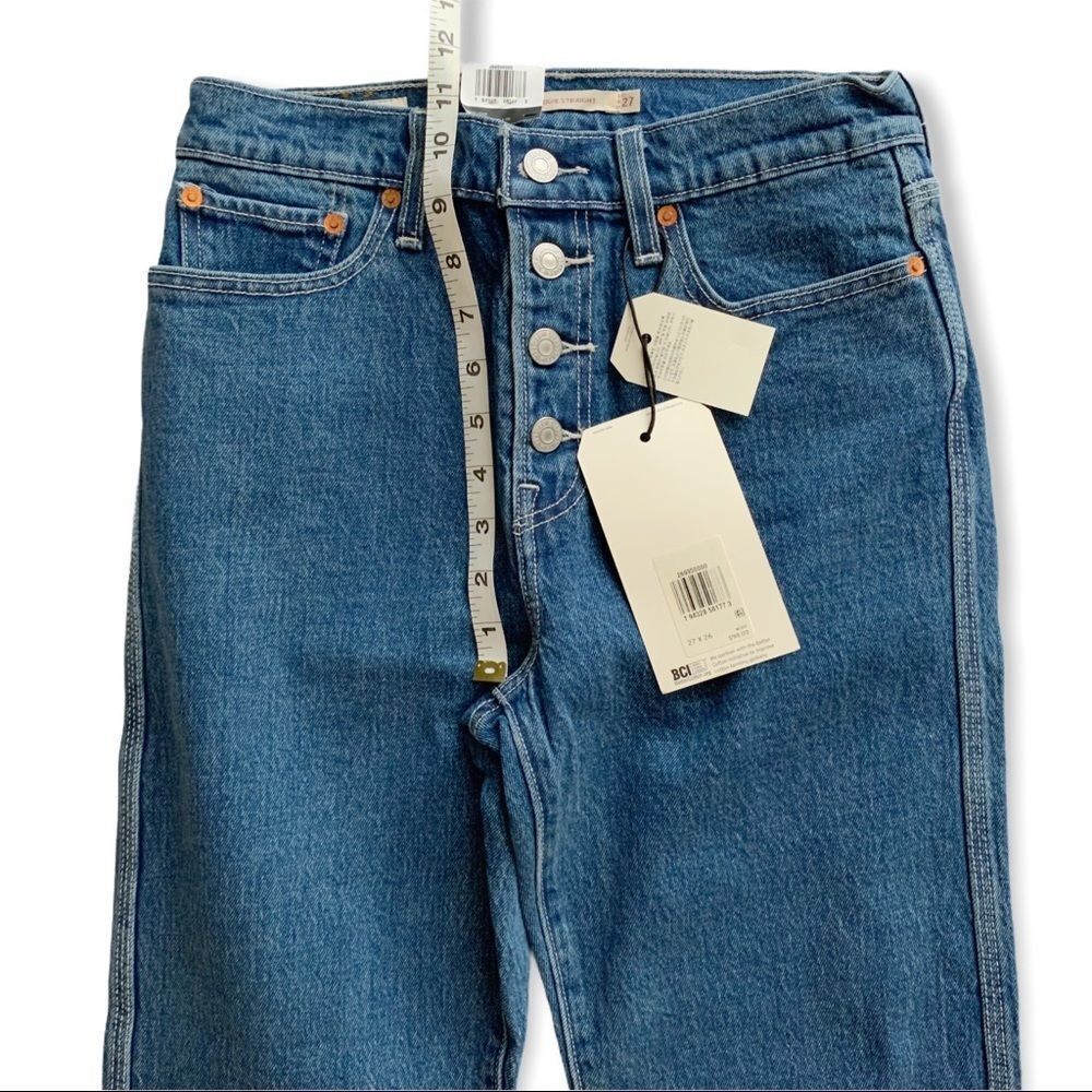 LEVI’S Straight Leg Jeans! - Picture 4 of 7